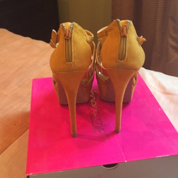 A must have color!!! - Picture 3 of 4